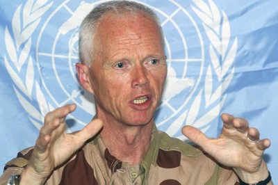 El general Robert Mood, hizo el anuncio a través de un comunicado