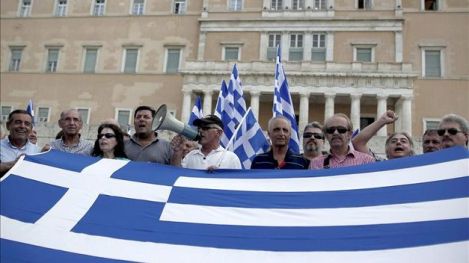 Trabajar-cobrar-vez-habitual-griegos_TINIMA20120922_0032_5