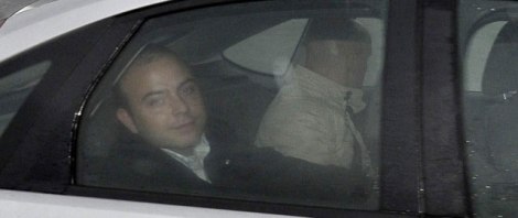 2013011027carromero_dentro