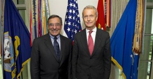 Morenés y Panetta se reúnen en Washington, en julio de 2012
