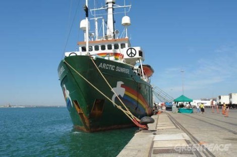 el-arctic-sunrise-en-el-puerto-3