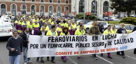 trabajadores-renfe-y-adif-salen-a-la-calle-por-ferrocarril-publico
