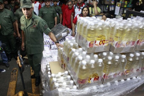 Sabotaje-económico-Venezuela-incauta-1.000-toneladas-de-alimentos-acaparados-por-empresas-1024x683